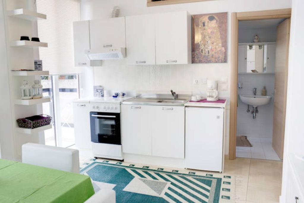 Thelma'S Apartment Atenas Exterior foto
